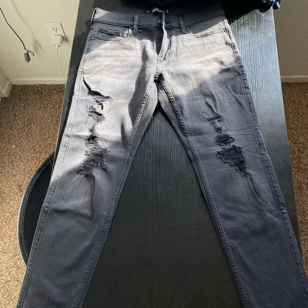 Discontinued Hollister skinny ripped jeans